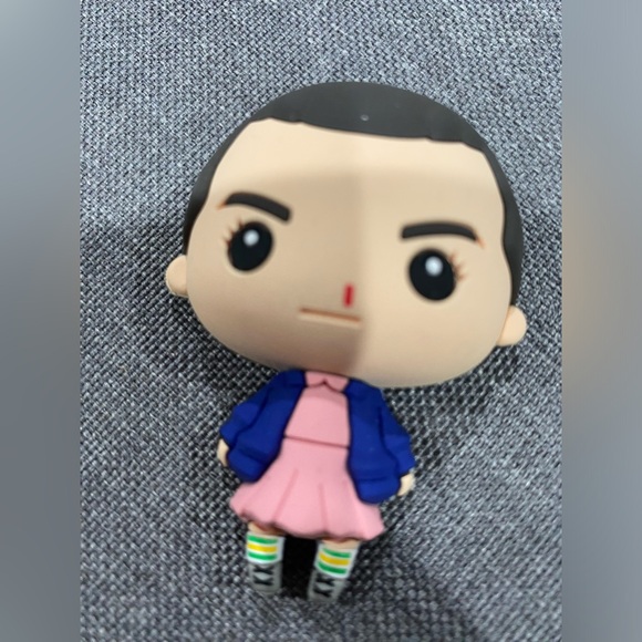 Stranger Things magnets, from mystery pouch. Set of 4 - Picture 2 of 7